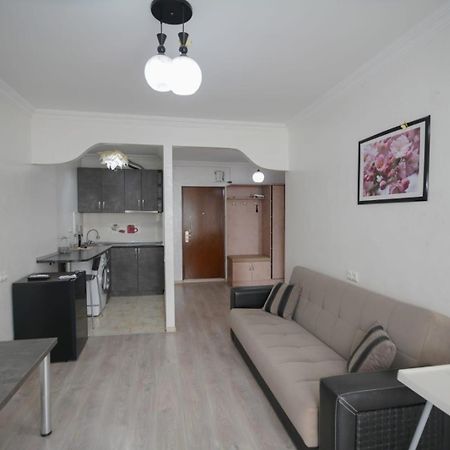 Apartment Orbi Dado Batumi Esterno foto