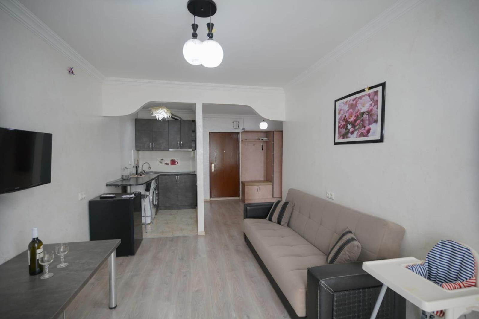 Apartment Orbi Dado Batumi Esterno foto