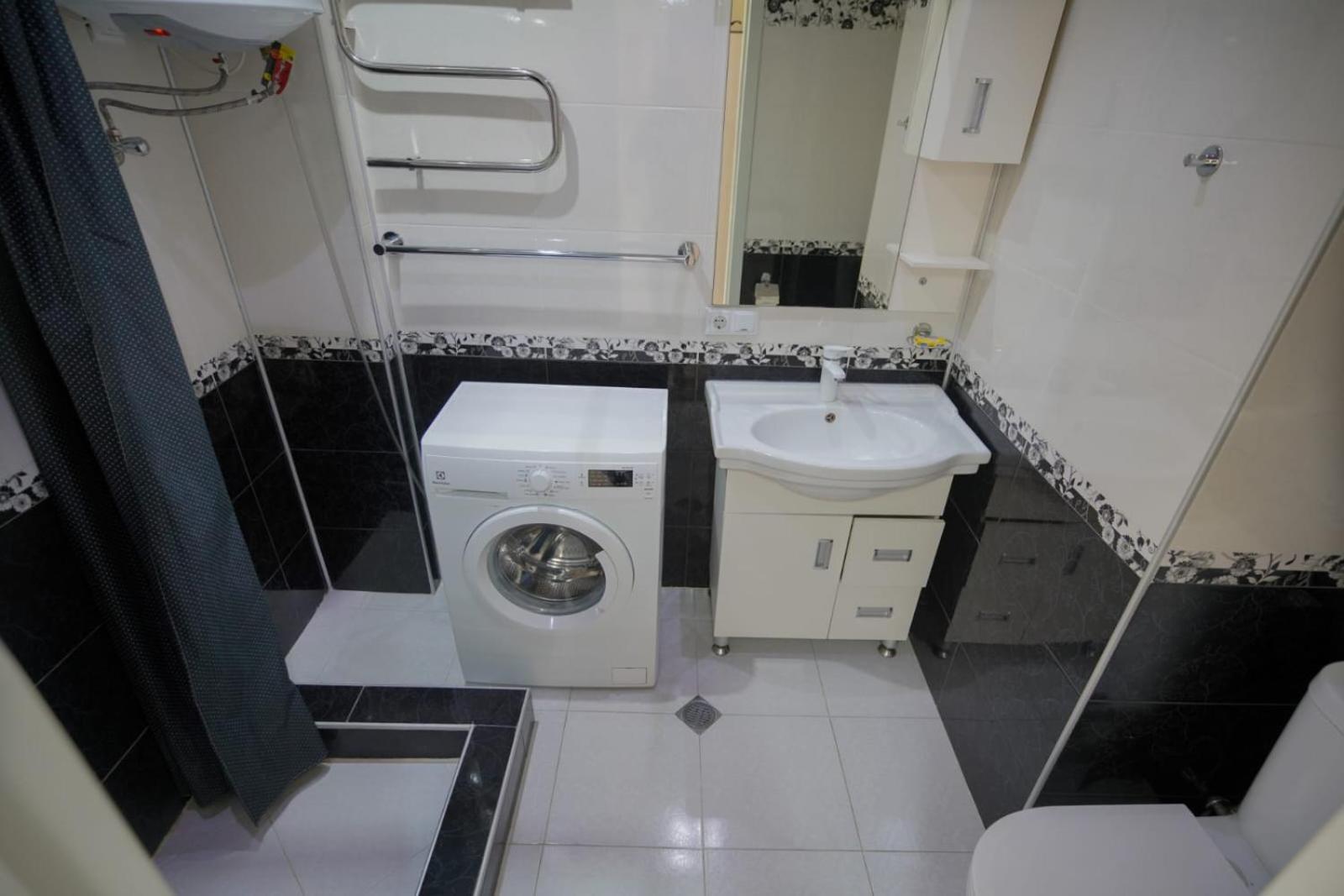 Apartment Orbi Dado Batumi Esterno foto