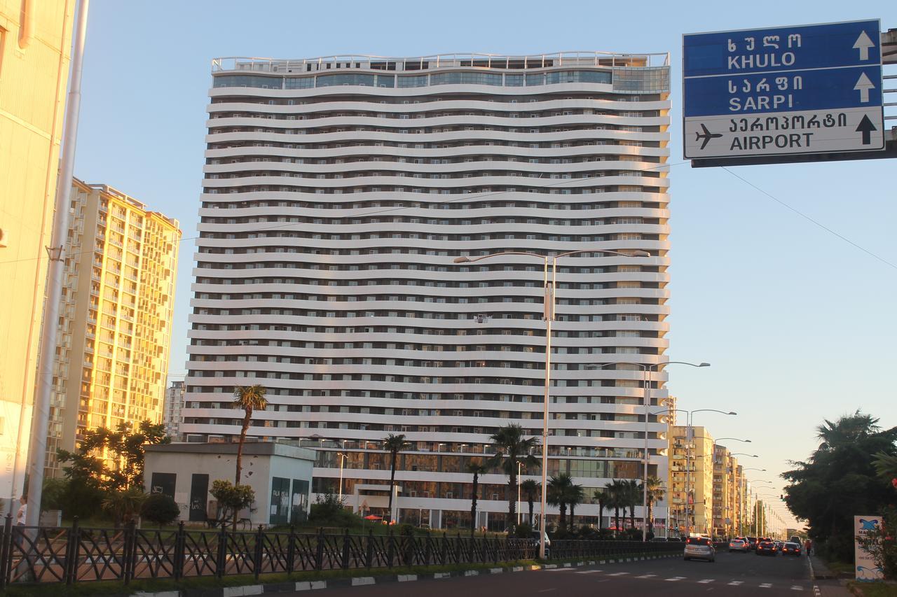 Apartment Orbi Dado Batumi Esterno foto